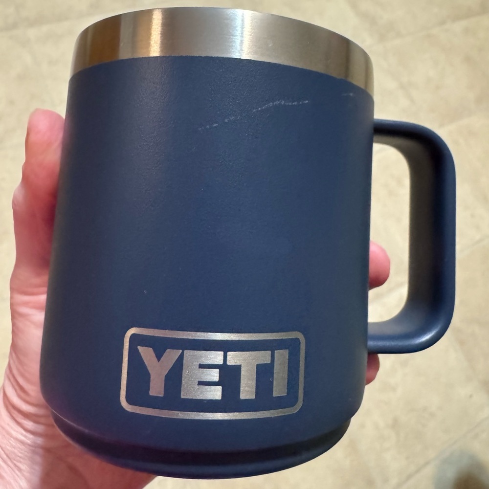 YETI Rambler - Picture 6 of 11